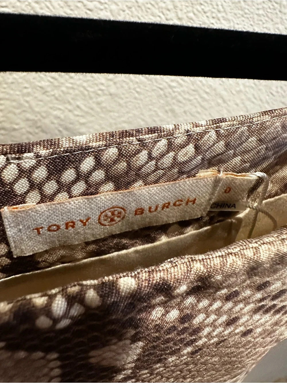 Tory Burch Silk Wool Python Print Pencil Skirt 0 full silk lining stunning sexy